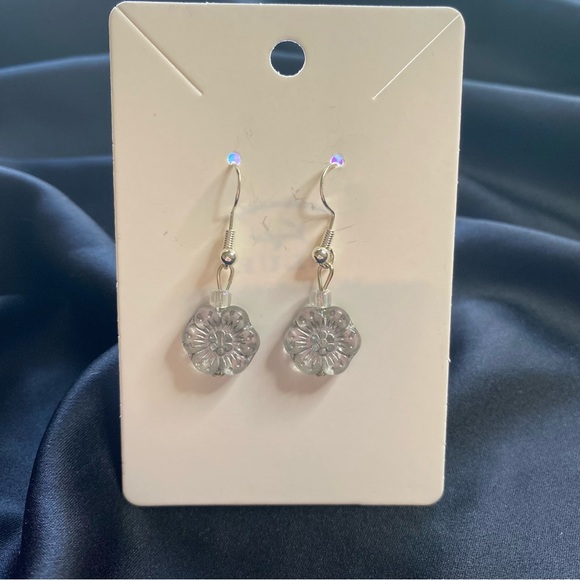 Blue Willow Boutique Earrings - Picture 3 of 4